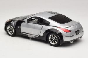 Nissan 350Z Fast & Furious Tokyo Drift Joyride 1:18 53608A Kov – obrázek 5 z 6