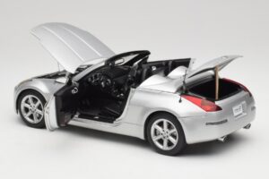 Nissan 350Z Z33 Roadster Diamond Stříbrný AUTOart 1:18 77371 Kov – obrázek 5 z 8