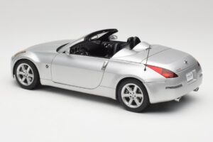 Nissan 350Z Z33 Roadster Diamond Stříbrný AUTOart 1:18 77371 Kov – obrázek 7 z 8