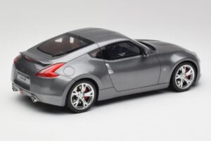 Nissan 370Z Z34 Gun Metallic Otto 1:18 OT465 Pryskyřice – obrázek 2 z 6