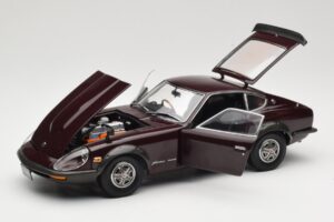 Nissan Fairlady 240Z-G S30 Vínový Kyosho 1:18 08212M Kov – obrázek 2 z 8