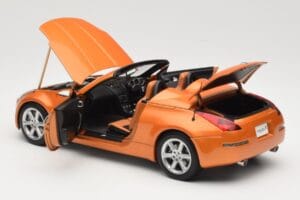 Nissan Fairlady Z Z33 Roadster Sunset Orange AUTOart 1:18 77377 Kov – obrázek 5 z 8