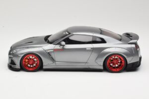 Nissan GT-R R35 Prior Design Šedý GT Spirit 1:18 GT243 Pryskyřice – obrázek 3 z 6