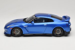 Nissan GT-R R35 Skyline Edition Bayside Blue GT Spirit 1:18 GT521 Pryskyřice – obrázek 3 z 6
