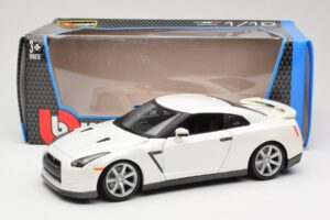 Nissan GT-R R35 Bílý Bburago 1:18 18-12079 Kov – obrázek 8 z 8