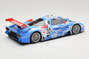 Nissan R390 GT1 #32 R. Calderari / J-D. Deletraz / B. Gachot Team Nissan 24 Hours of Le Mans 1998 GT Spirit 1:18 GT529 Prysky – obrázek 2 z 6