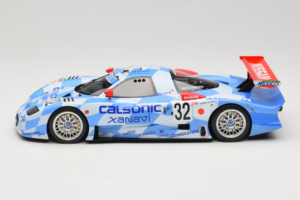 Nissan R390 GT1 #32 R. Calderari / J-D. Deletraz / B. Gachot Team Nissan 24 Hours of Le Mans 1998 GT Spirit 1:18 GT529 Prysky – obrázek 3 z 6