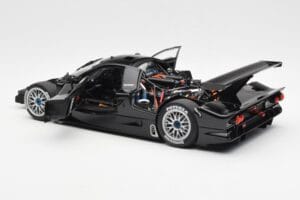 Nissan R390 GT1 #0 24 Hours of Le Mans 1998 AUTOart 1:18 89878 Kov – obrázek 5 z 8