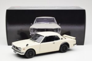 Nissan Skyline 2000 GT-R KPGC110 Bílý Kyosho 1:18 08127W Kov – obrázek 8 z 8