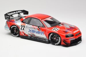 Nissan Skyline GT-R #22 M. Krumm / S. Motoyama Xanavi Nismo JGTC 2002 AUTOart 1:18 80277 Kov – obrázek 4 z 6
