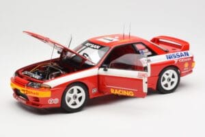 Nissan Skyline GT-R R32 #1 J. Richards / M. Skaife Bathurst 1000 Winner 1992 AUTOart 1:18 89279 Kov – obrázek 2 z 8