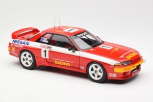 Nissan Skyline GT-R R32 #1 J. Richards / M. Skaife Bathurst 1000 Winner 1992 AUTOart 1:18 89279 Kov – obrázek 6 z 8