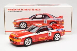 Nissan Skyline GT-R R32 #1 J. Richards / M. Skaife Bathurst 1000 Winner 1992 AUTOart 1:18 89279 Kov – obrázek 8 z 8