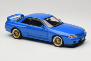 Nissan Skyline GT-R R32 V-Spec II Tuned Modrý AUTOart 1:18 77415 Kov – obrázek 6 z 8
