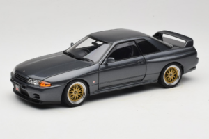 Nissan Skyline GT-R R32 V-Spec II Tuned Gun Grey Metallic AUTOart 1:18 77417 Kov