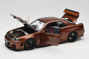 Nissan Skyline GT-R R34 Customized Metallic Bronze MotorHelix 1:18 M83414 Kov – obrázek 2 z 8