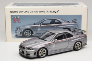 Nissan Skyline GT-R R34 Nismo S-Tune Stříbrný AUTOart 1:18 77358 Kov – obrázek 8 z 8