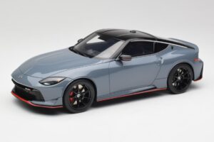 Nissan Z RZ34 NISMO Stealth Šedý GT Spirit 1:18 GT484 Pryskyřice