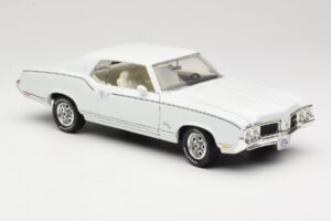 Oldsmobile Cutlass SX Bílý ERTL 1:18 33775 Kov – obrázek 6 z 8