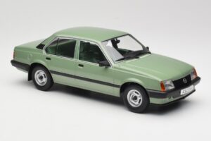 Opel Ascona C Metallic Light Green MCG 1:18 MCG18458 Kov – obrázek 4 z 6