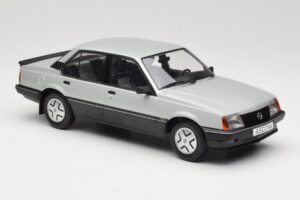 Opel Ascona C SR Stříbrný MCG 1:18 MCG18460 Kov – obrázek 4 z 6