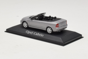 Opel Astra G Kabriolet Grey Metallic Minichamps 1:43 ASTRA001 Kov – obrázek 3 z 4