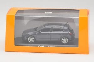 Opel Astra H Šedý Minichamps 1:43 B24910027A Kov – obrázek 4 z 4