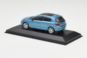 Opel Astra H Světle Modrý Minichamps 1:43 400043001 Kov – obrázek 3 z 4