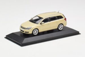 Opel Astra H Kombi Žlutý Minichamps 1:43 1799098 Kov – obrázek 2 z 4