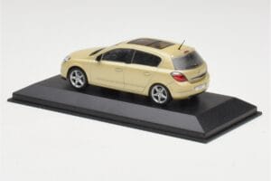 Opel Astra H Žlutý Metalíza Minichamps 1:43 403043003 Kov – obrázek 3 z 4