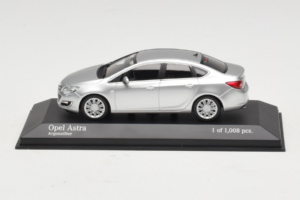 Opel Astra J Stříbrný Minichamps 1:43 410042000 Kov