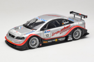 Opel Astra V8 Coupe #12 C. Menzel DTM 2000 Action 1:18 AC8004812 Kov