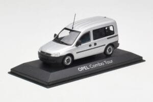 Opel Combo C Stříbrný Minichamps 1:43 COMBO001 Kov – obrázek 2 z 4