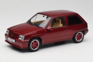 Opel Corsa A Custom Červený MCG 1:18 MCG18433 Kov