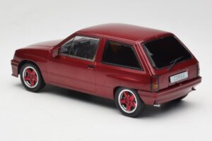 Opel Corsa A Custom Červený MCG 1:18 MCG18433 Kov – obrázek 5 z 6