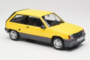 Opel Corsa A SR Žlutý MCG 1:18 MCG18431 Kov – obrázek 4 z 6