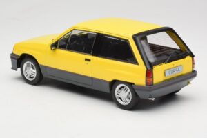 Opel Corsa A SR Žlutý MCG 1:18 MCG18431 Kov – obrázek 5 z 6