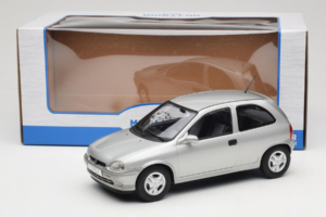 Opel Corsa B Grey Metallic MCG 1:18 MCG18515 Kov – obrázek 6 z 6