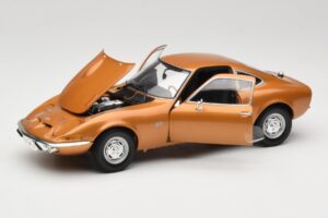 Opel GT Zlatý Minichamps 1:18 180049025 Kov – obrázek 2 z 8