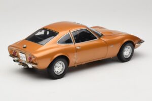 Opel GT Zlatý Minichamps 1:18 180049025 Kov – obrázek 3 z 8