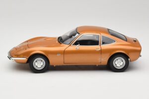Opel GT Zlatý Minichamps 1:18 180049025 Kov – obrázek 4 z 8