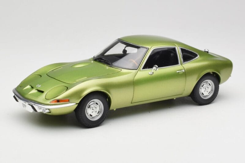 Opel GT Green Metallic Minichamps 1:18 180049029 Kov