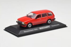 Opel Kadett D Kombi Červený Concept Minichamps 1:43 OPEL001 Kov – obrázek 2 z 4