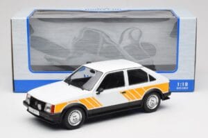 Opel Kadett D SR Bílý se Žlutým Dekorem MCG 1:18 MCG18534 Kov – obrázek 6 z 6