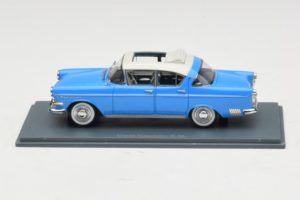 Opel Kapitan P1 Modrý NEO 1:43 NEO43940 Pryskyřice