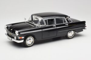 Opel Kapitan P2 Černý Revell 1:18 08821 Kov