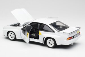 Opel Manta 400 Homologation Bílý Revell 1:18 8819 Kov – obrázek 5 z 8