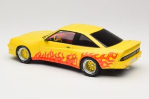 Opel Manta B Mattig Žlutý s Plamenem MCG 1:18 MCG18115 Kov – obrázek 5 z 6