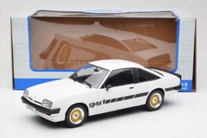 Opel Manta B Sport Bílý MCG 1:18 MCG18237 Kov – obrázek 6 z 6