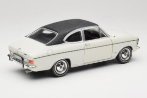 Opel Olympia A Coupe Bílý Černý Revell 1:18 8446 Kov – obrázek 3 z 8
